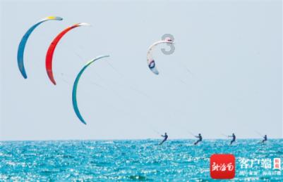 “绿色清雪”积雪雪雕亮相梅城大街小巷
